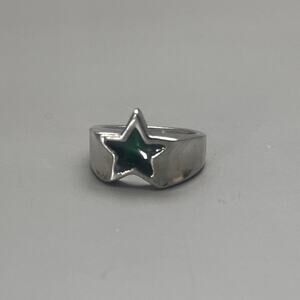 Y2K Vintage Silver Black Star Ring – Size 7, Unisex, Brand New